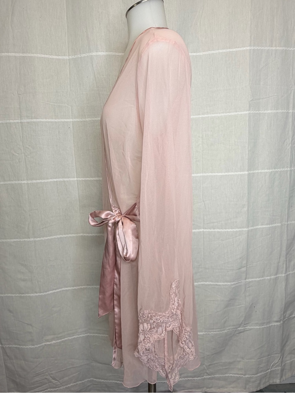 Frederick's of Hollywood Sheer Satin-Trim Wrap Robe in Light Pink - Picture 2 of 7